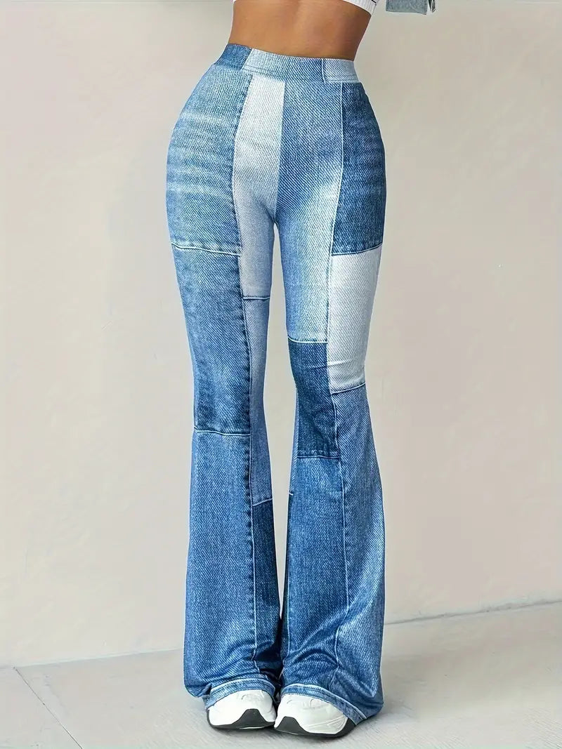 Senah – Pantalón acampanado de pernera alta con estampado denim