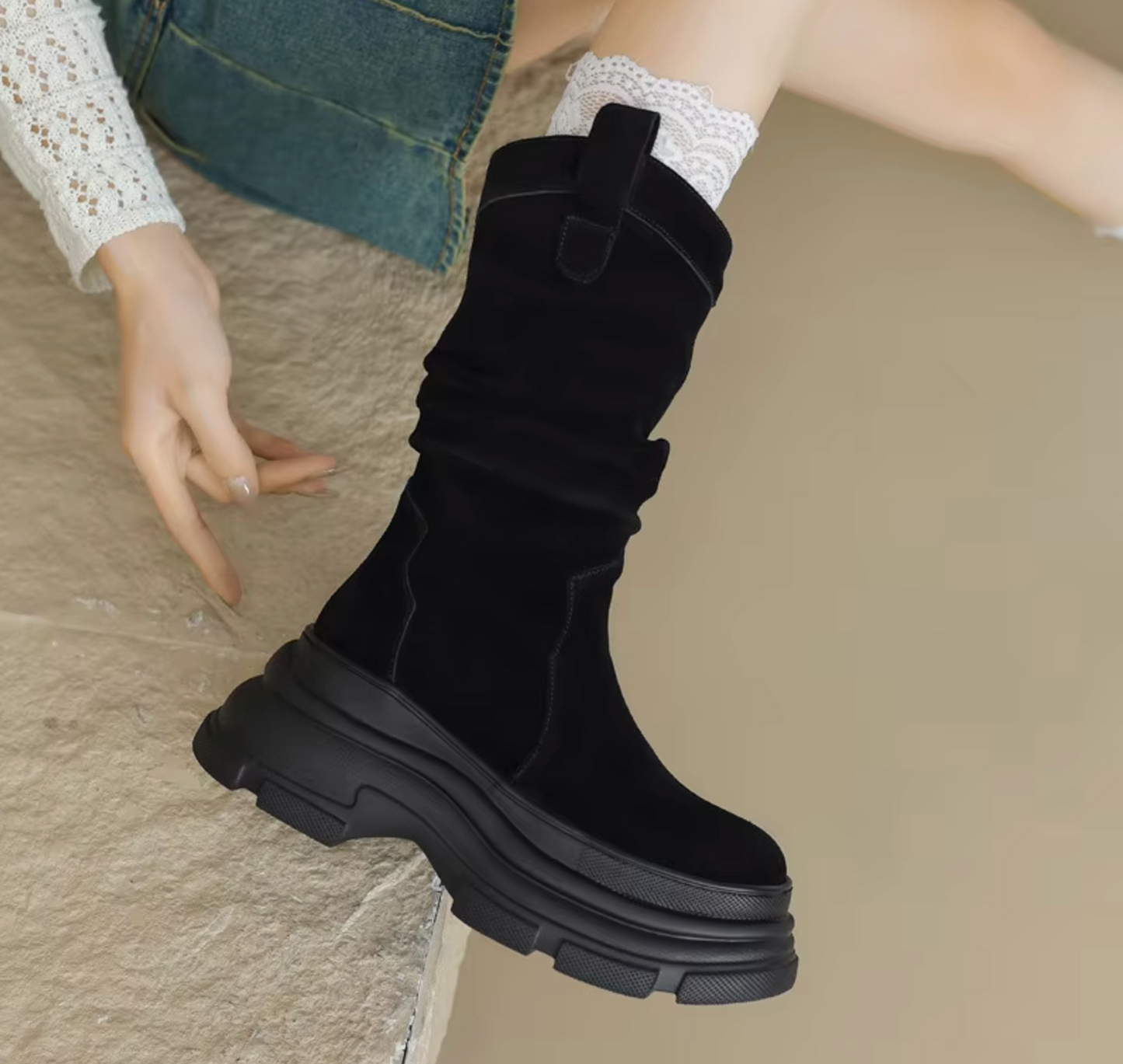 Aerith – Botas de plataforma de piel gruesa