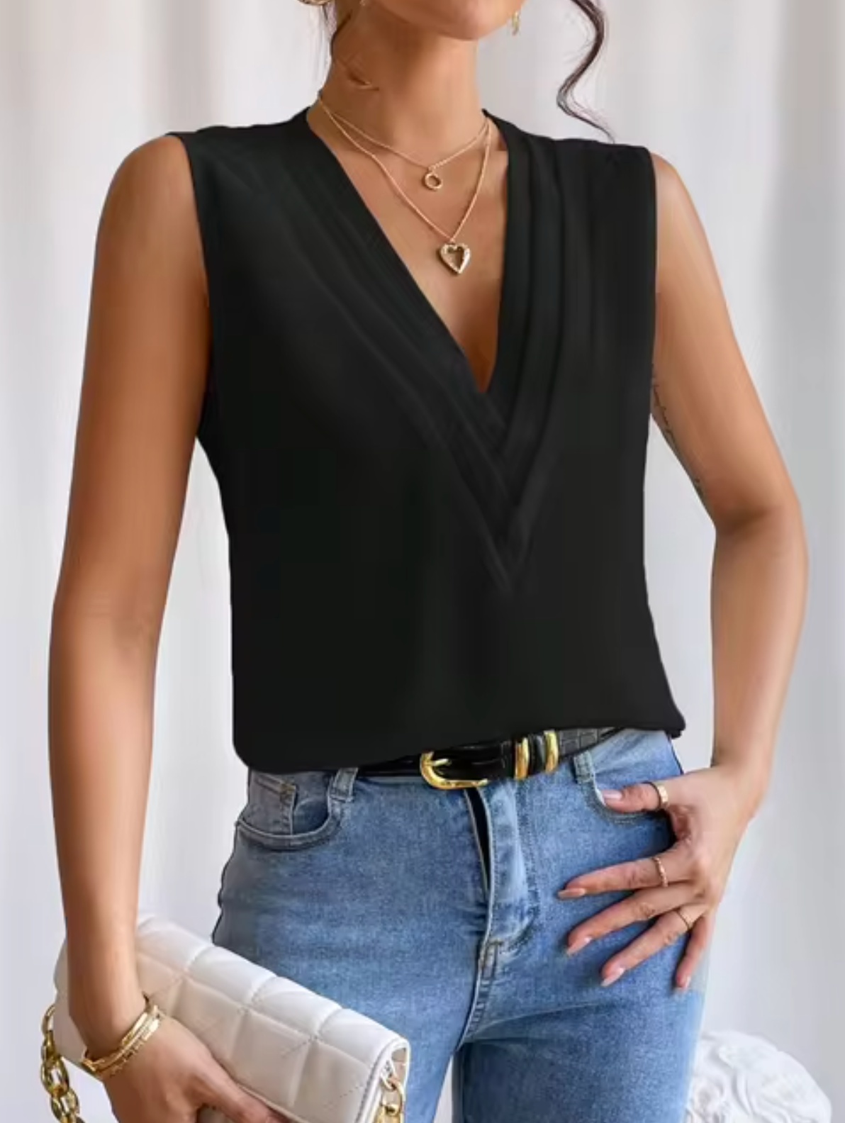 Maddie – Elegante Top sin Mangas con Cuello en V