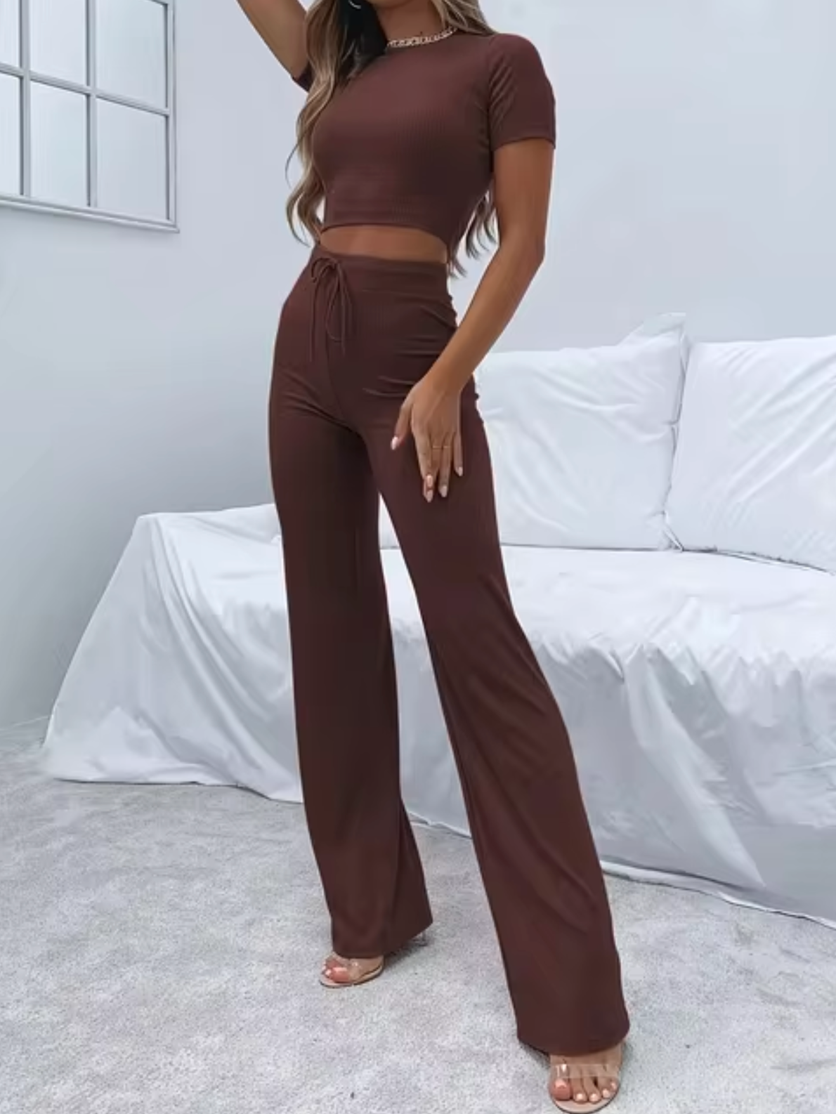 Jarrah – Conjunto Crop Top y Pantalón