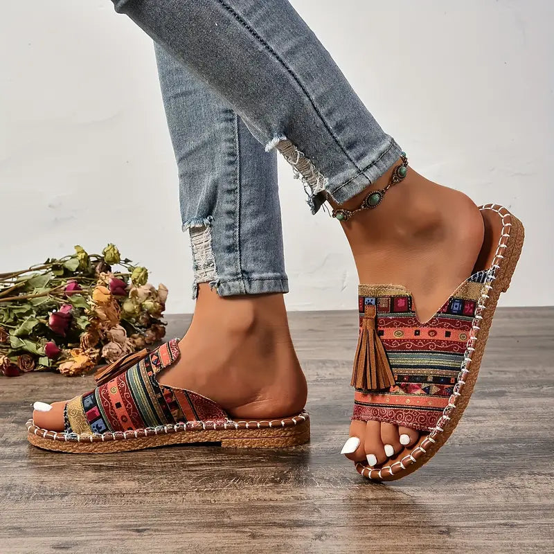 Taylor – Sandalias Planas Estilo Étnico con Borla