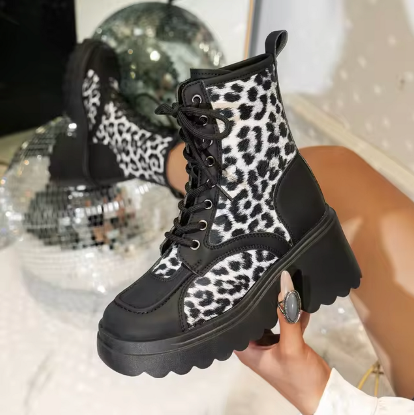 Whitney – Botas de alta calidad con tacones gruesos