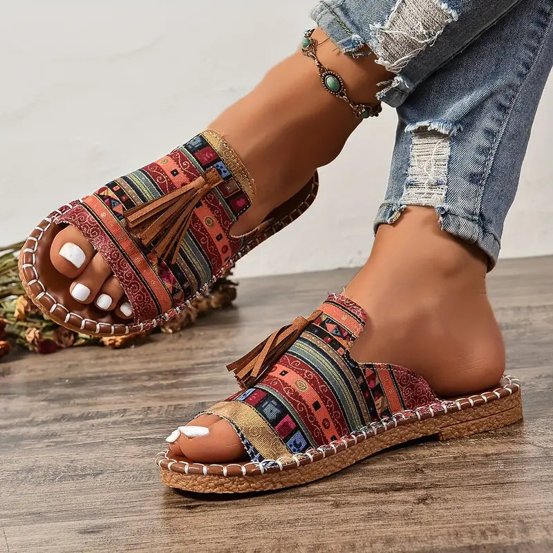 Taylor – Sandalias Planas Estilo Étnico con Borla